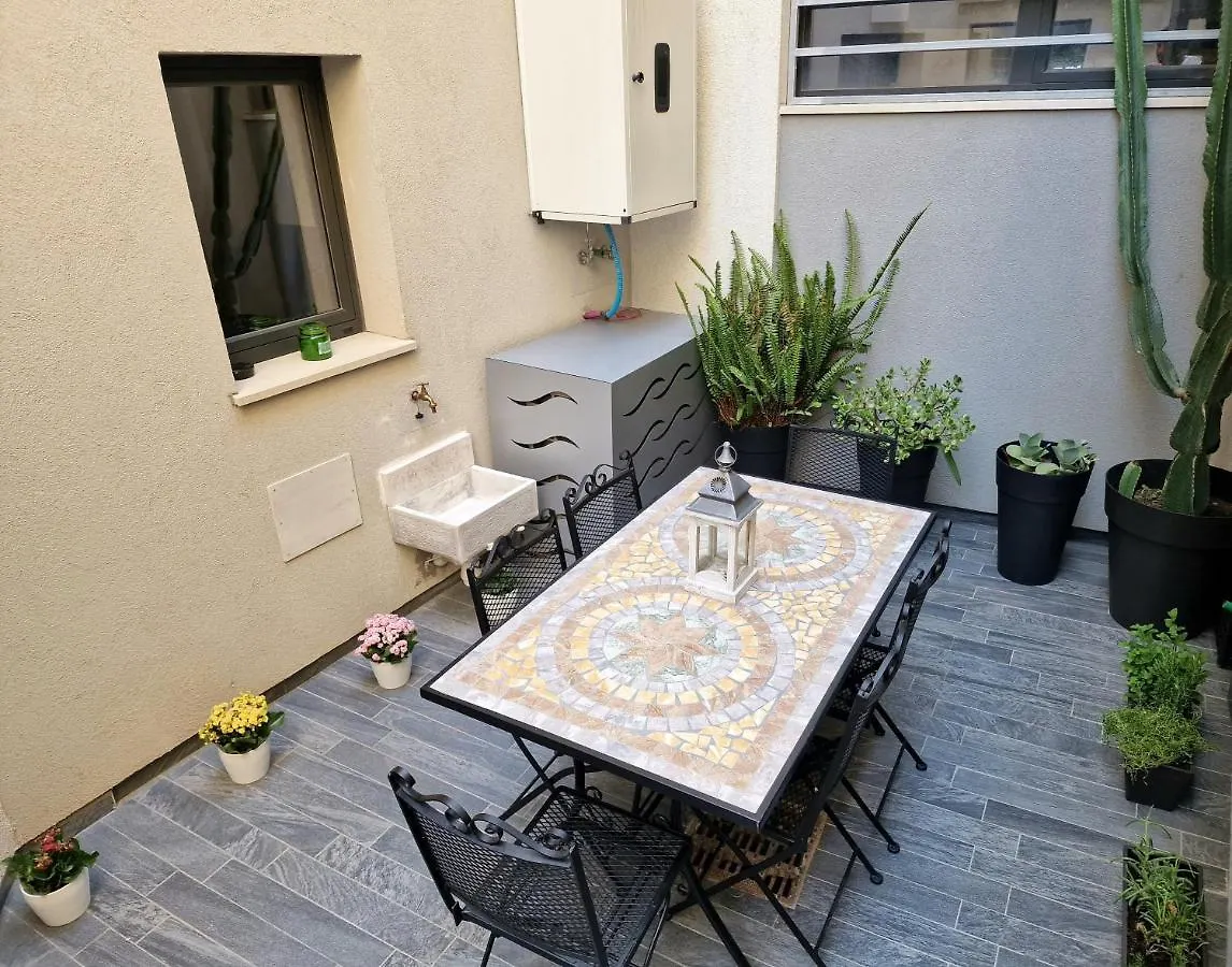 Ferienwohnung The White Domus Taormina Apartment